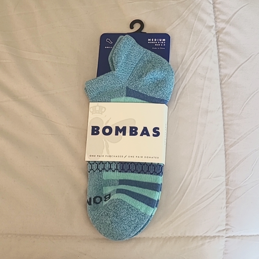 NWT Bombas Ankle Socks, Size Medium (Women's 8-10.5, Men's 6-9)